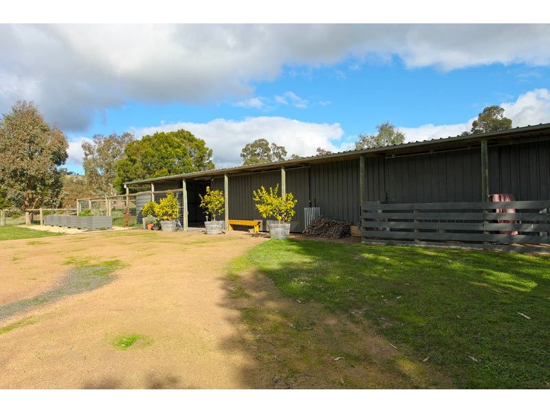 281 Ford Road, Harcourt North VIC 3453