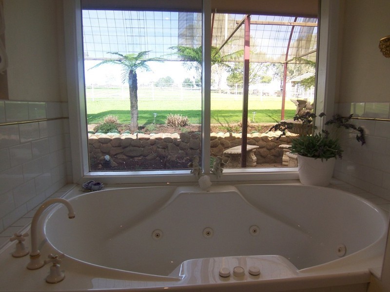 43 Wingrave Road, Lockwood South VIC 3551