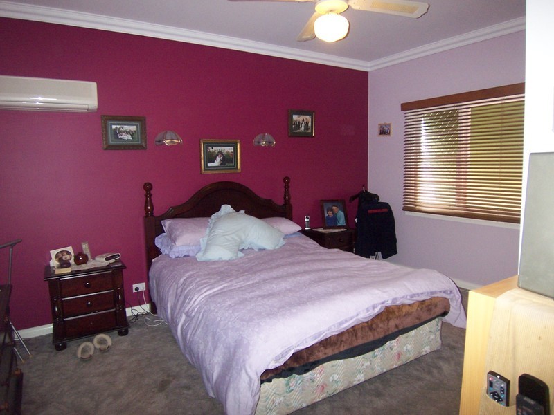 2 Woolcock Avenue, Kangaroo Flat VIC 3555