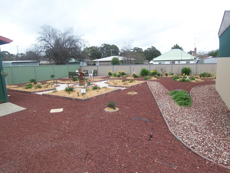 2 Woolcock Avenue, Kangaroo Flat VIC 3555