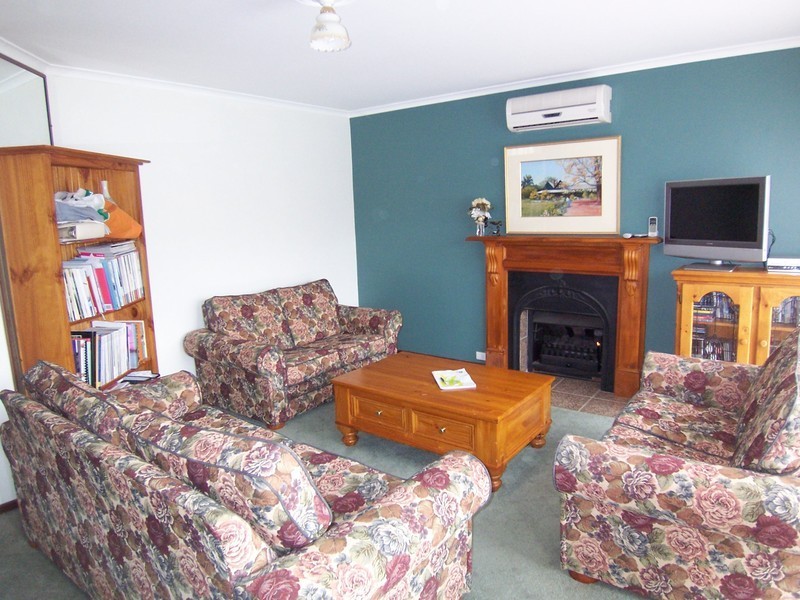 191 Aspinall Street, Kangaroo Flat VIC 3555