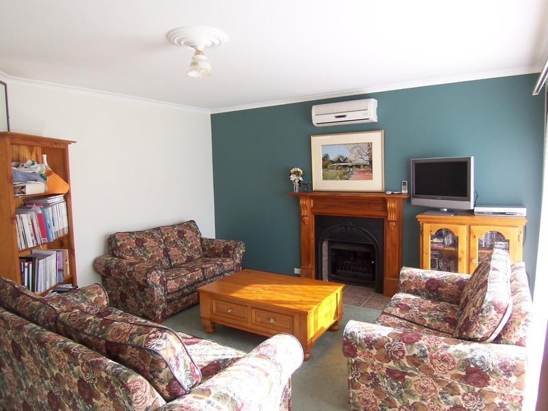 191 Aspinall Street, Kangaroo Flat VIC 3555