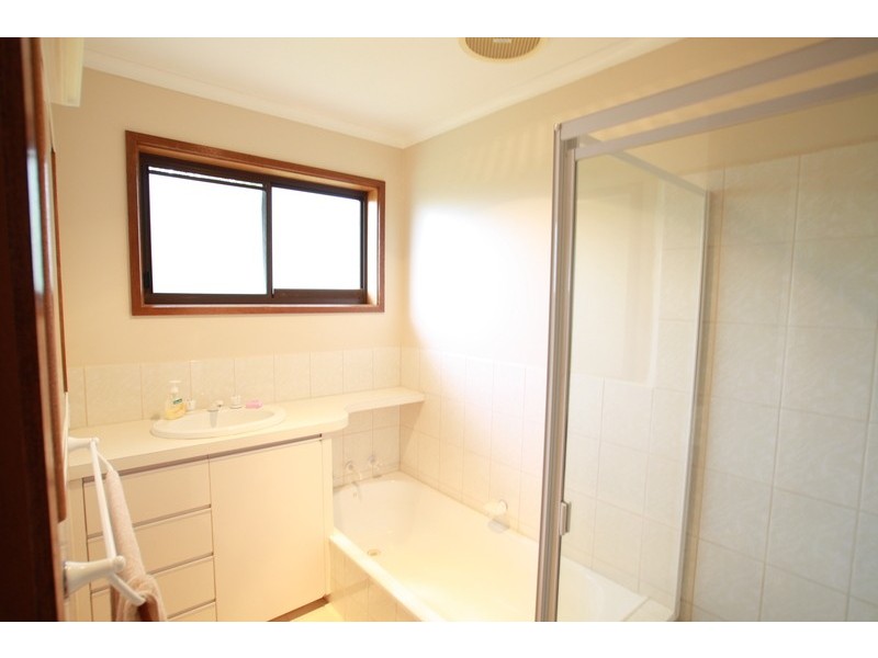 63 Reservoir Road, Strathdale VIC 3550