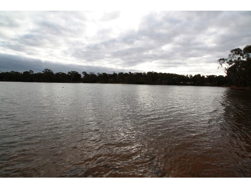 63 Reservoir Road, Strathdale VIC 3550