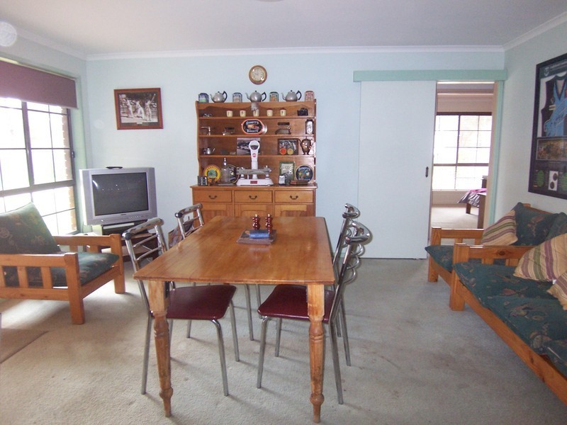 33 Gallway Drive, Eaglehawk VIC 3556