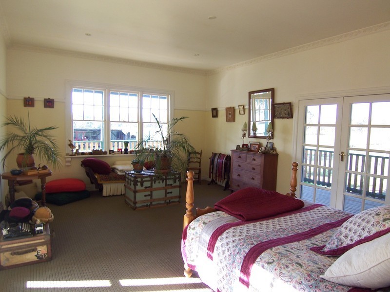 9 Crappers Road, Neilborough VIC 3570