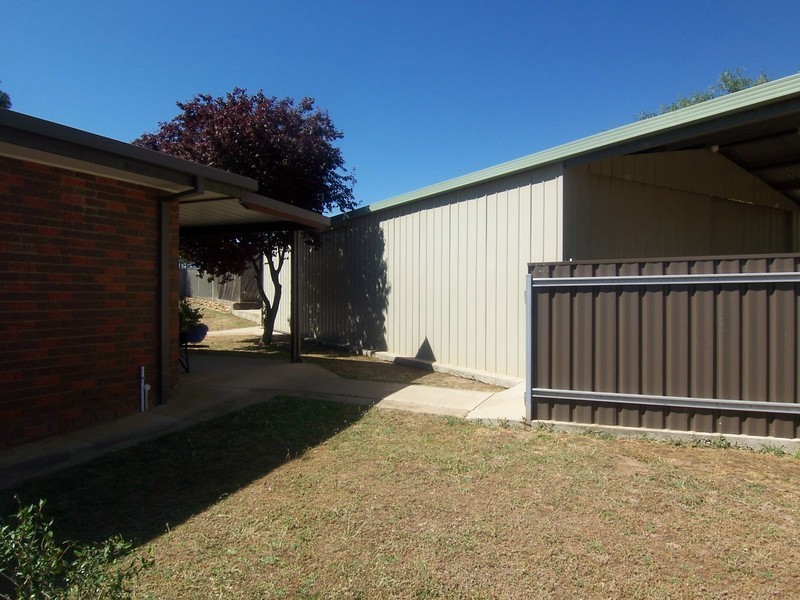1 Lethebys Road, Eaglehawk VIC 3556