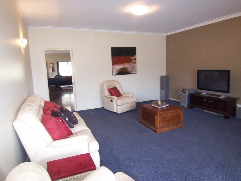 25 Marcus Court, Maiden Gully VIC 3551