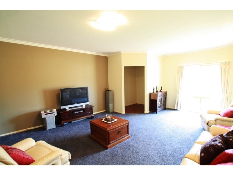 25 Marcus Court, Maiden Gully VIC 3551