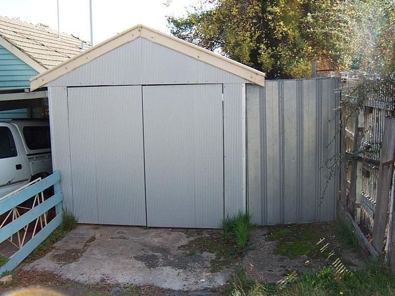 33 Russell Street, Quarry Hill VIC 3550