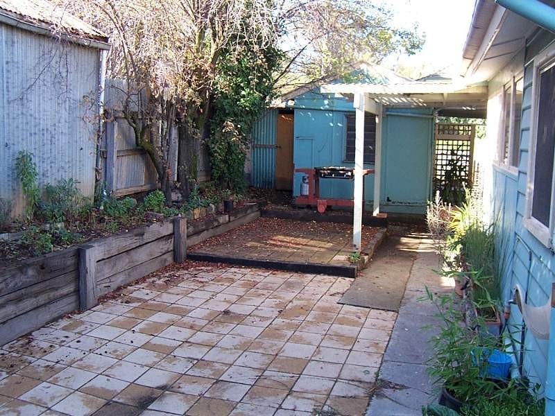 33 Russell Street, Quarry Hill VIC 3550