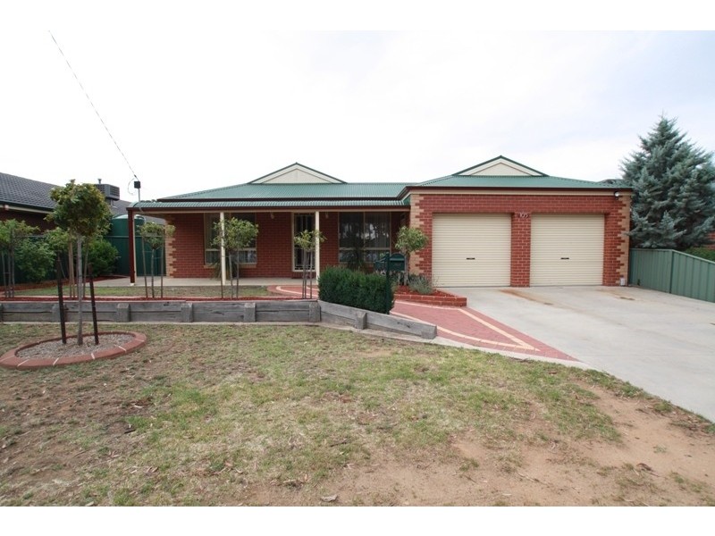 105 Simpsons Road, Eaglehawk VIC 3556