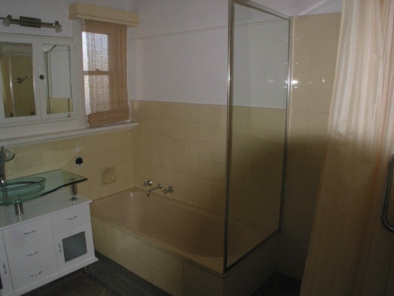 82 Eaglehawk Road, Bendigo VIC 3550