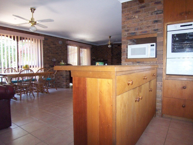 32 Pine Grove, Goornong VIC 3557