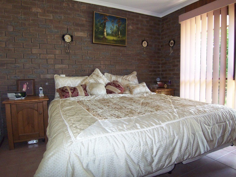 32 Pine Grove, Goornong VIC 3557