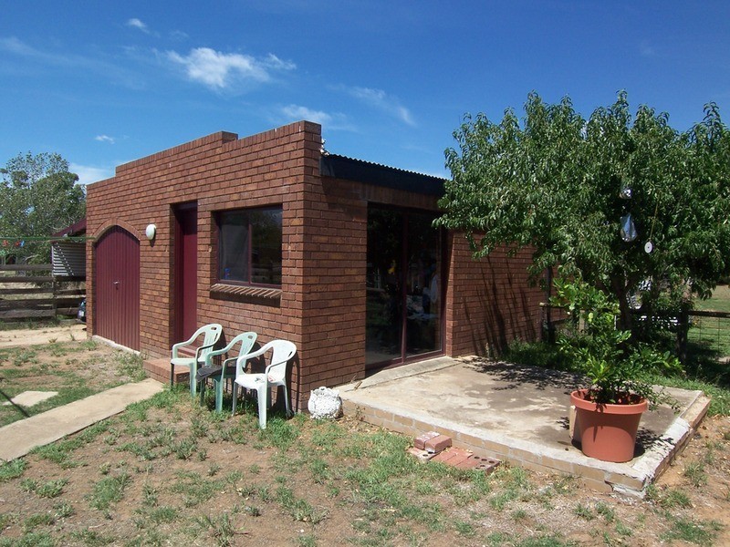 32 Pine Grove, Goornong VIC 3557