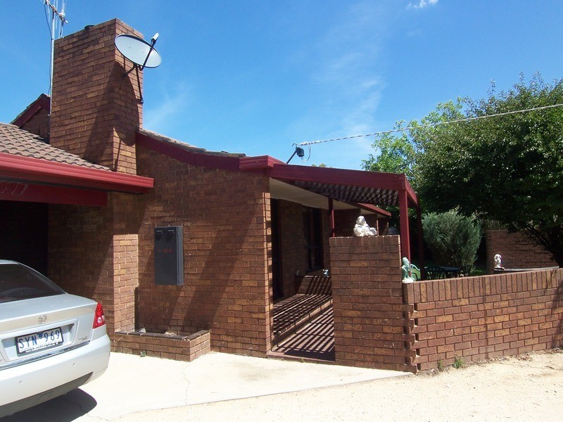 32 Pine Grove, Goornong VIC 3557