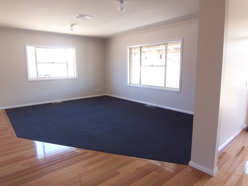 28 Glenelg Drive, Maiden Gully VIC 3551