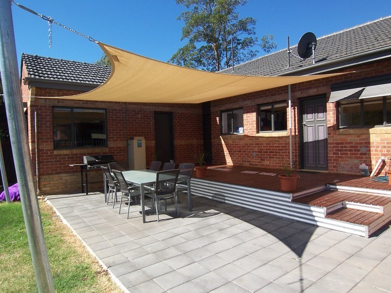 8 Margaret Crescent, Flora Hill VIC 3550