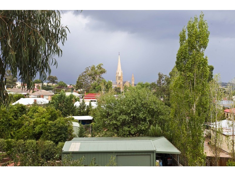 24 Old Violet Street, Bendigo VIC 3550