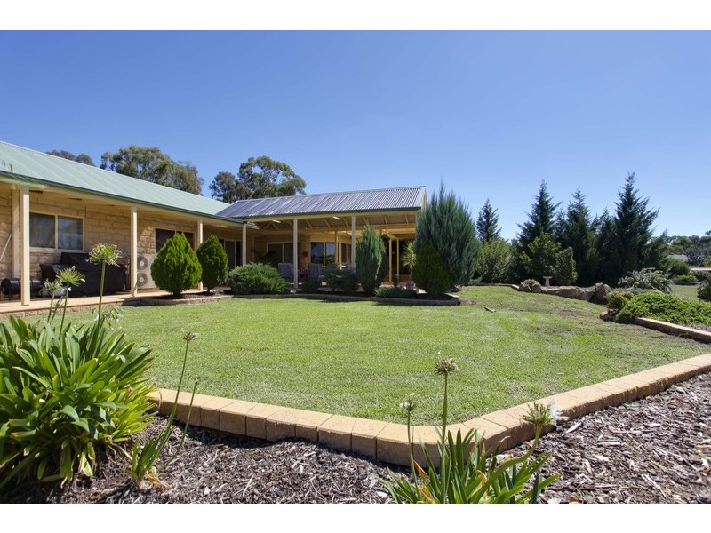 12 Timbertop Rise, Maiden Gully VIC 3551