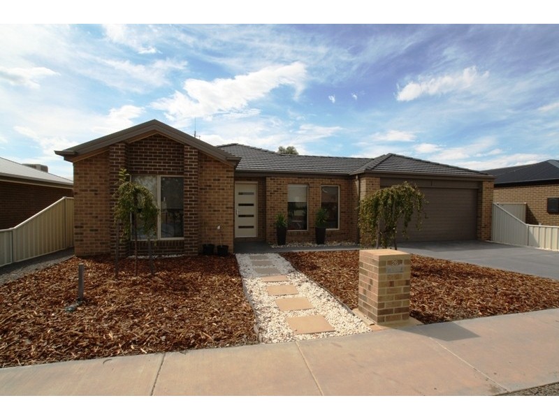 26 Cooba Drive, Epsom VIC 3551