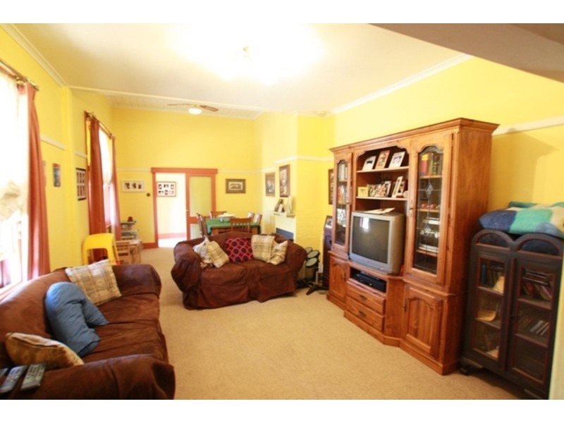 18 Taylor Street, California Gully VIC 3556