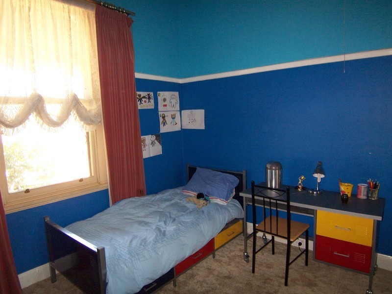 18 Taylor Street, California Gully VIC 3556