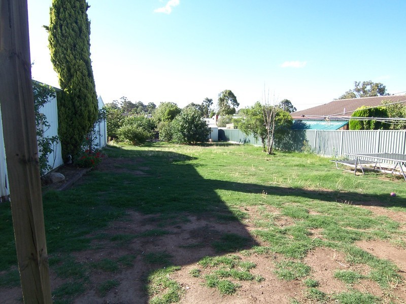 18 Taylor Street, California Gully VIC 3556