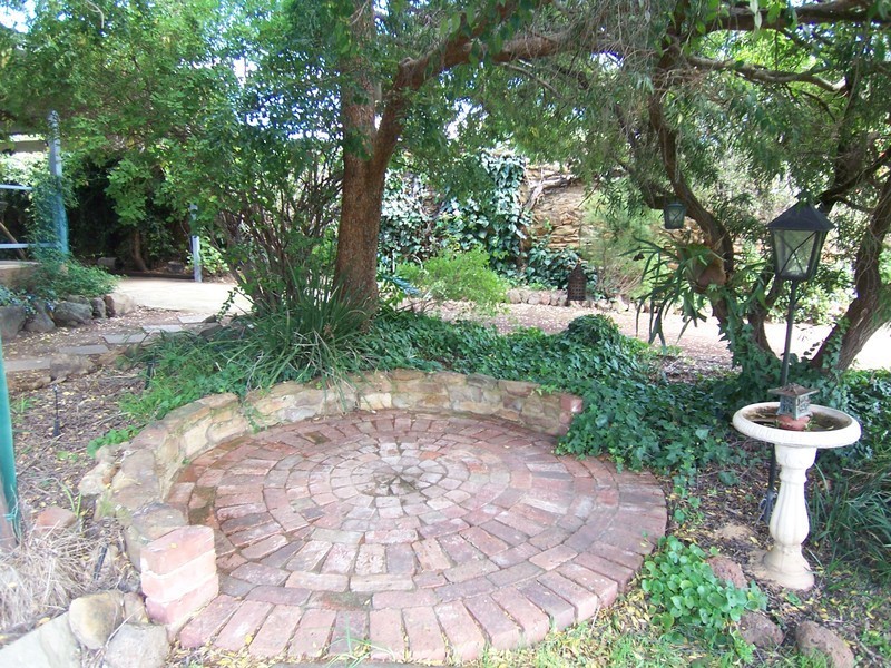 2 Clarke Street, Kennington VIC 3550