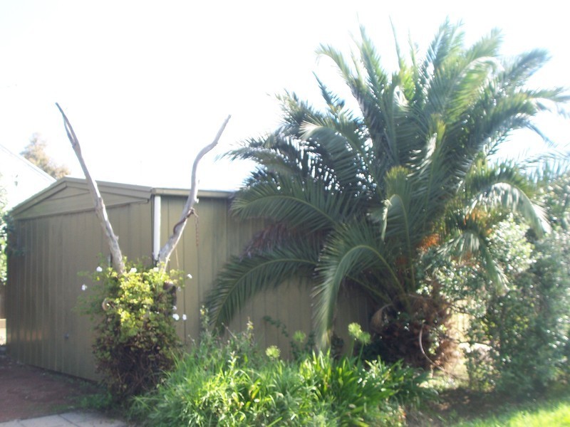 2 Clarke Street, Kennington VIC 3550