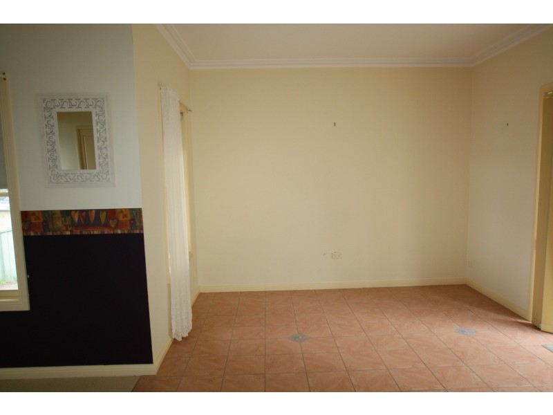 2/9 Derby Grove, Flora Hill VIC 3550