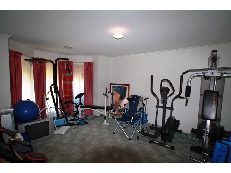 24 Abbey Close, Eaglehawk VIC 3556
