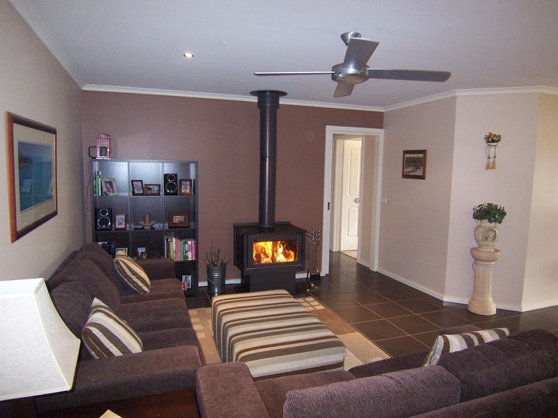 Neilborough VIC 3570