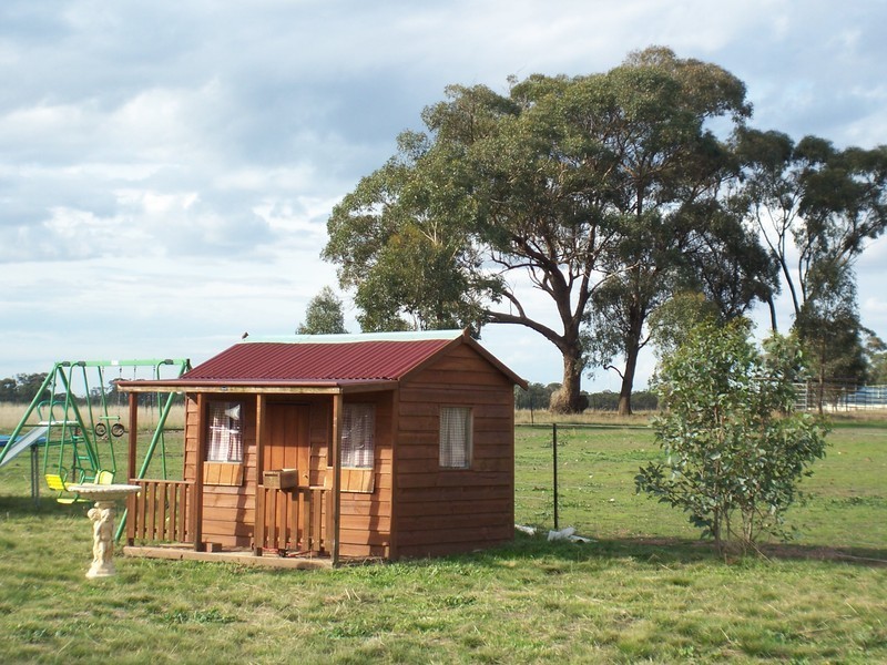 Neilborough VIC 3570