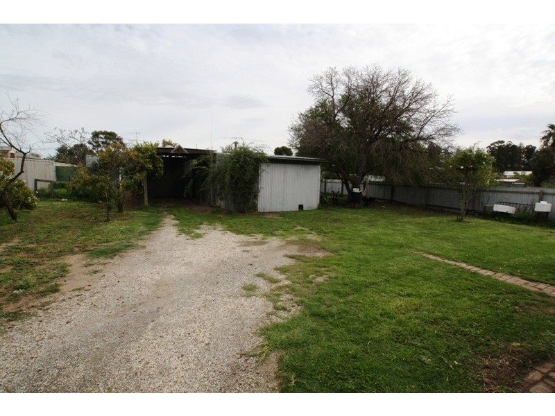 8 Smalley Street, California Gully VIC 3556