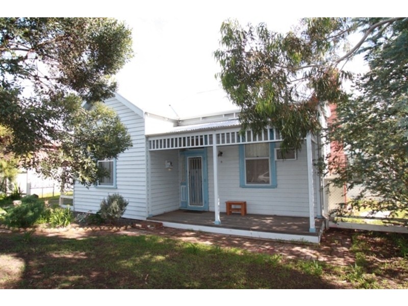 8 Smalley Street, California Gully VIC 3556