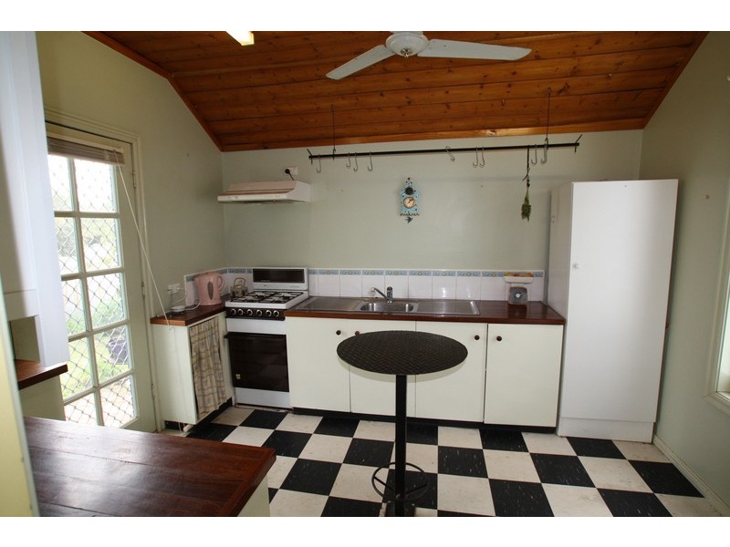 8 Smalley Street, California Gully VIC 3556