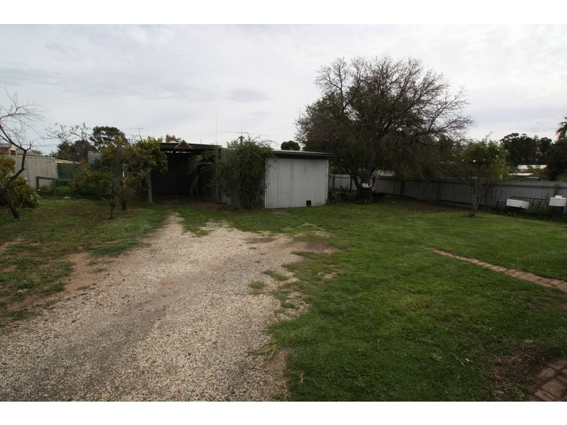 8 Smalley Street, California Gully VIC 3556