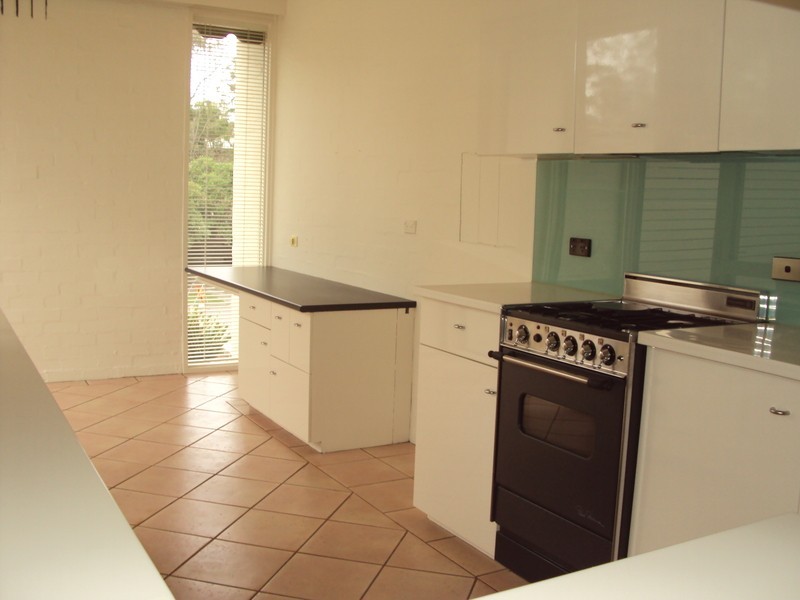 8 Yallambee Drive, Kennington VIC 3550