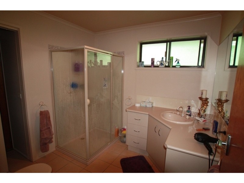 176 Aspinall Street, Kangaroo Flat VIC 3555