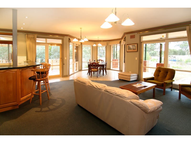 124 Bennetts Road, Junortoun VIC 3551