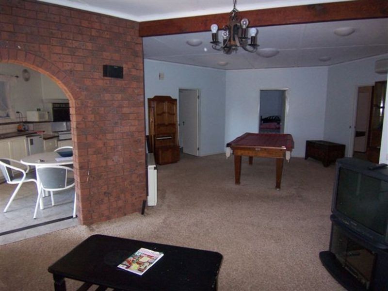 8 Queen Street, Dingee VIC 3571