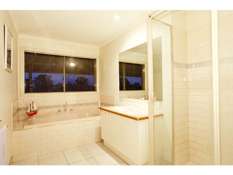 165 Lockwood Road, Kangaroo Flat VIC 3555