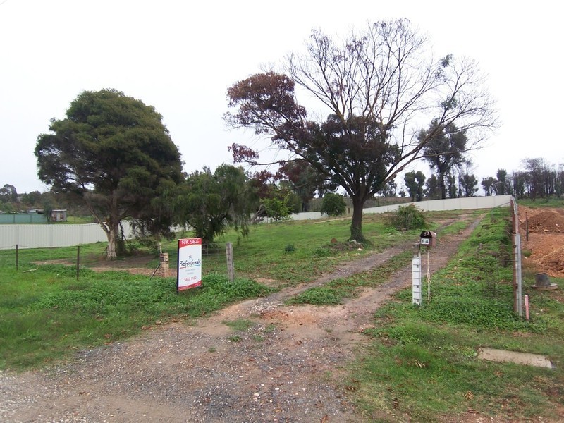 64 Sparrowhawk Road, West Bendigo VIC 3550