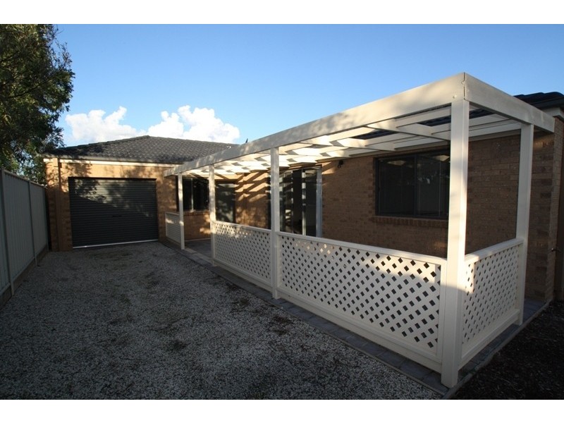 16 Elizabeth Street, Kangaroo Flat VIC 3555