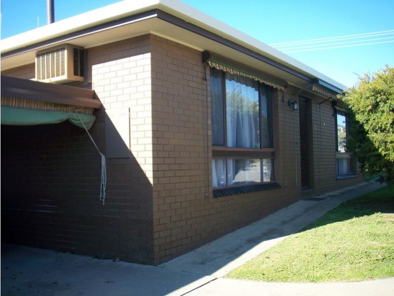 6/27 Nish Street, Flora Hill VIC 3550