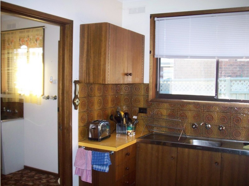 6/27 Nish Street, Flora Hill VIC 3550