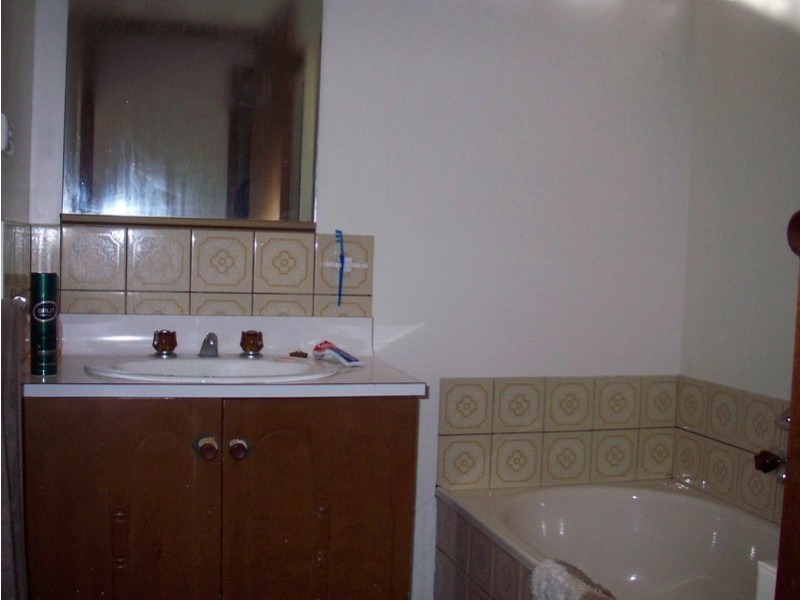 6/27 Nish Street, Flora Hill VIC 3550