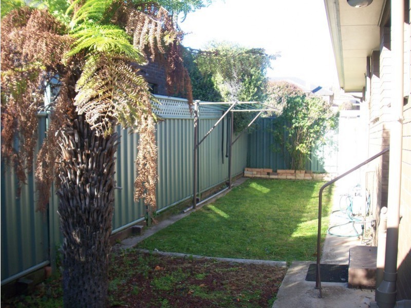 6/27 Nish Street, Flora Hill VIC 3550